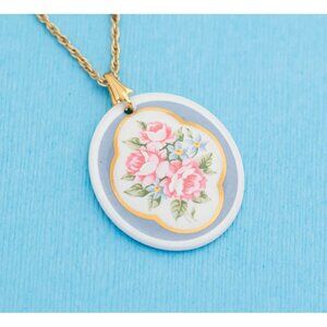 Vintage Pink Roses Ceramic Necklace by Avon - 24 inch - N3